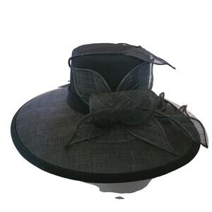 NWT Champagne Italy Black woven straw flowers and leaves #19 (2215)